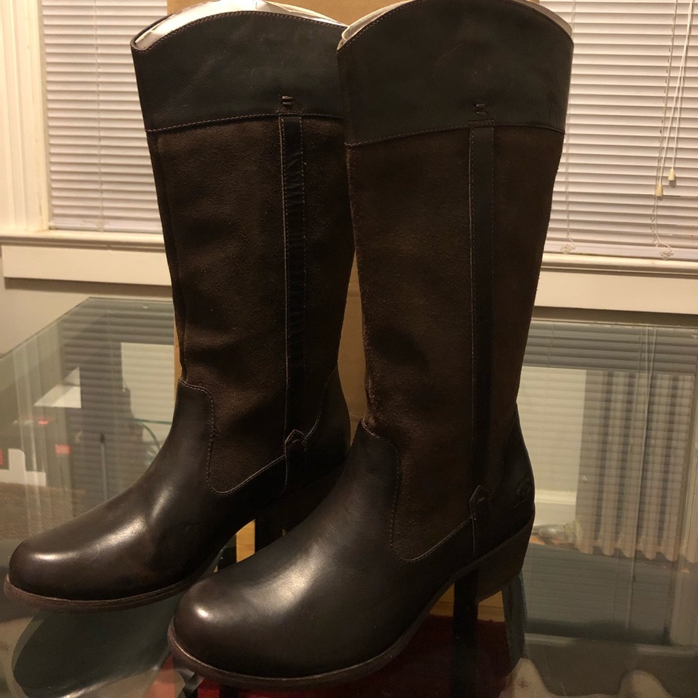 Gorgeous ugg boots - Picture 1 of 8